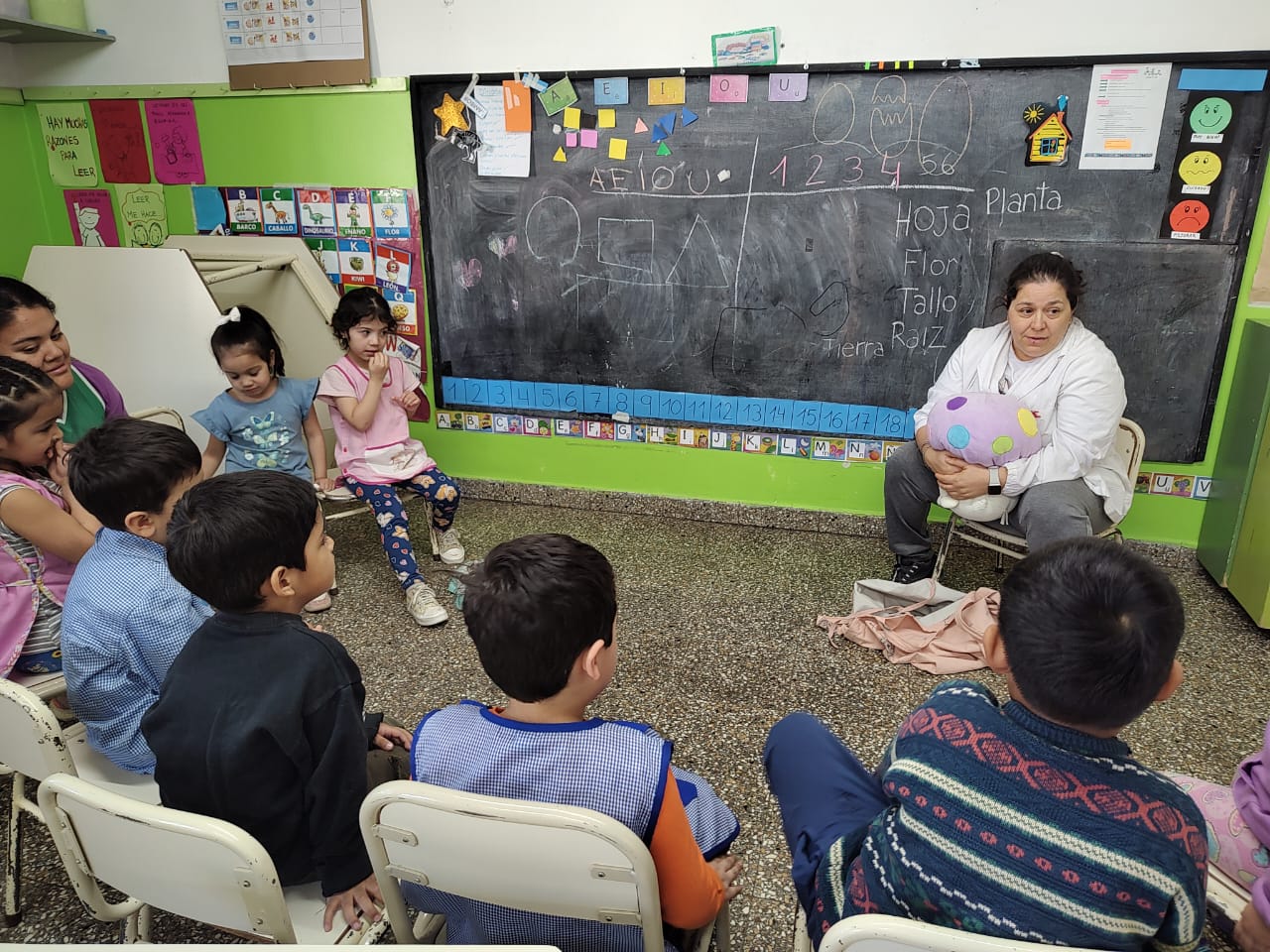 Logo Herbario CIEFAP: Comenzó el ciclo de charlas en escuelas de la región